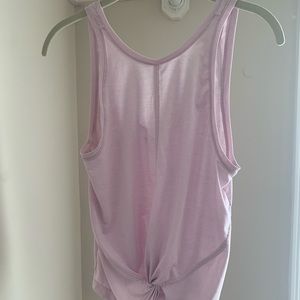 $10 shop - Athleta Essence Twist Tank in pink